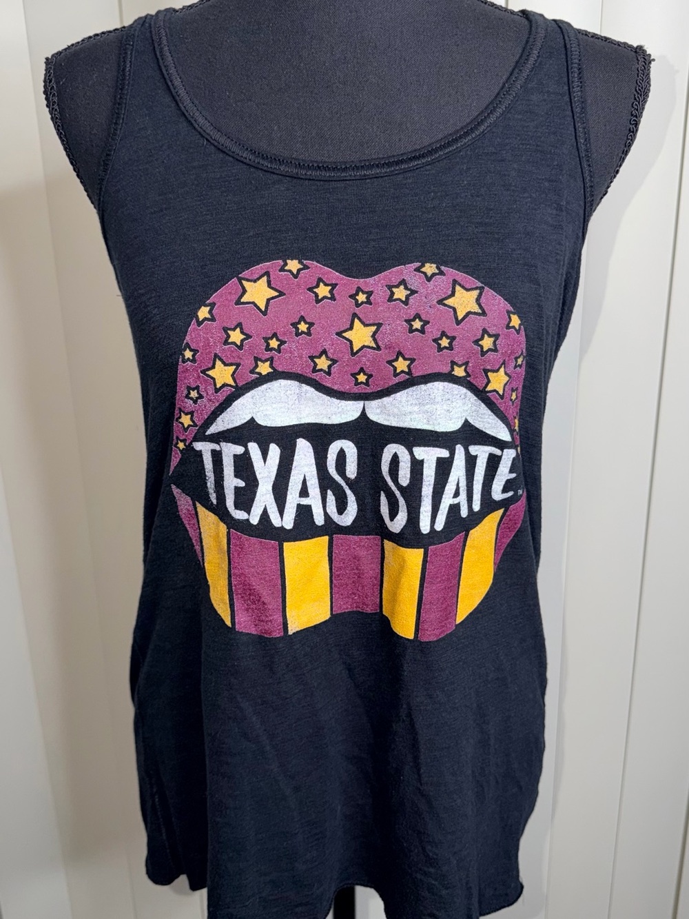 Barefoot Campus Outfitter Texas State Black Maroon Gold Lips Tank Top Sz Small